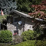 Corte Di Cavne' * Miazzina
