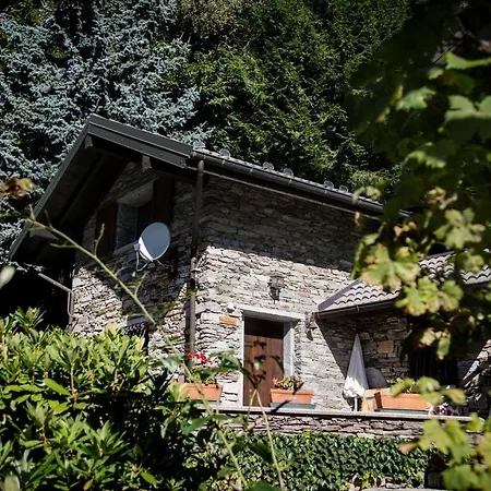 Corte Di Cavne' * Miazzina