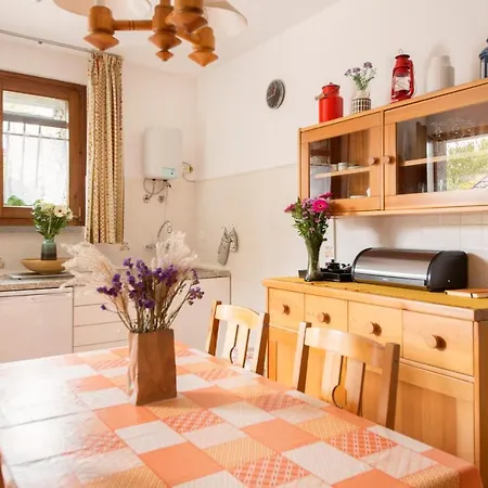 Corte Di Cavne' Chalet *