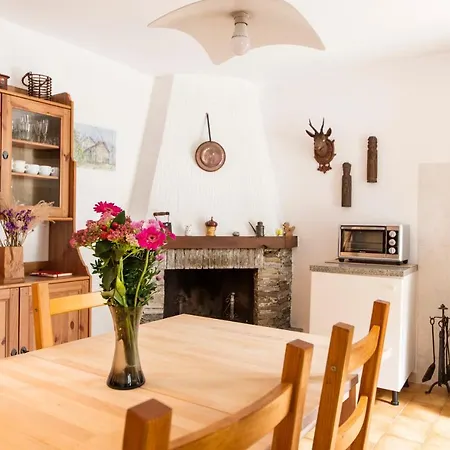 Corte Di Cavne' Chalet *